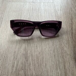 quay australia no apologies purple square angled grommet detail sunglasses NEW